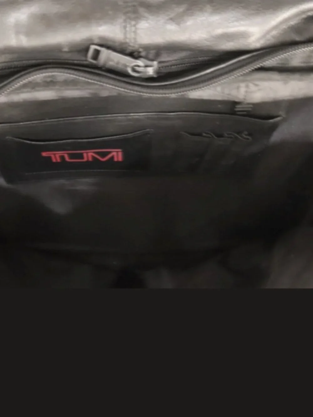 Tumi style #904d